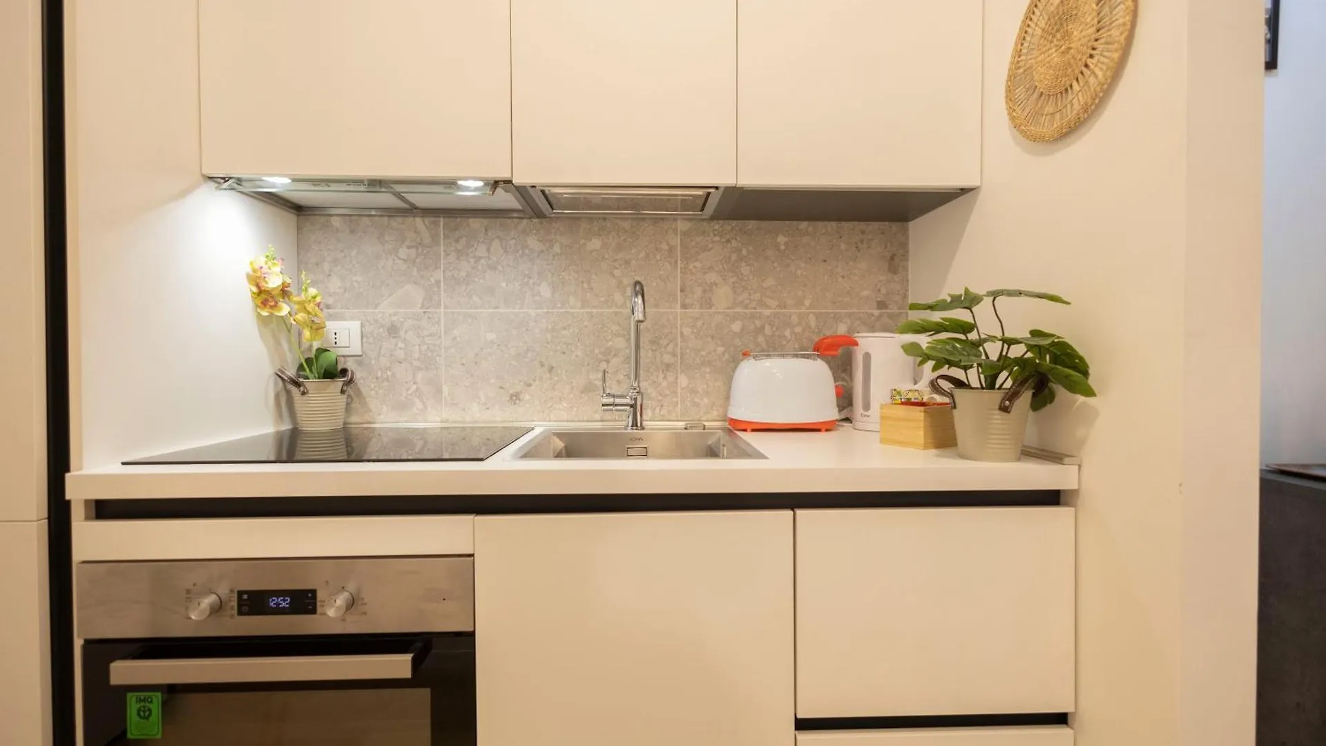 Porta Romana Cozy Apartment By 101Flats Milan Italy